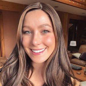 Meet your Posher, Lucy